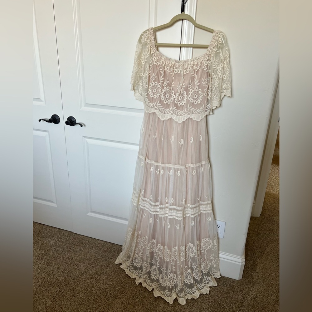 Vici Lace Off The Shoulder Dress